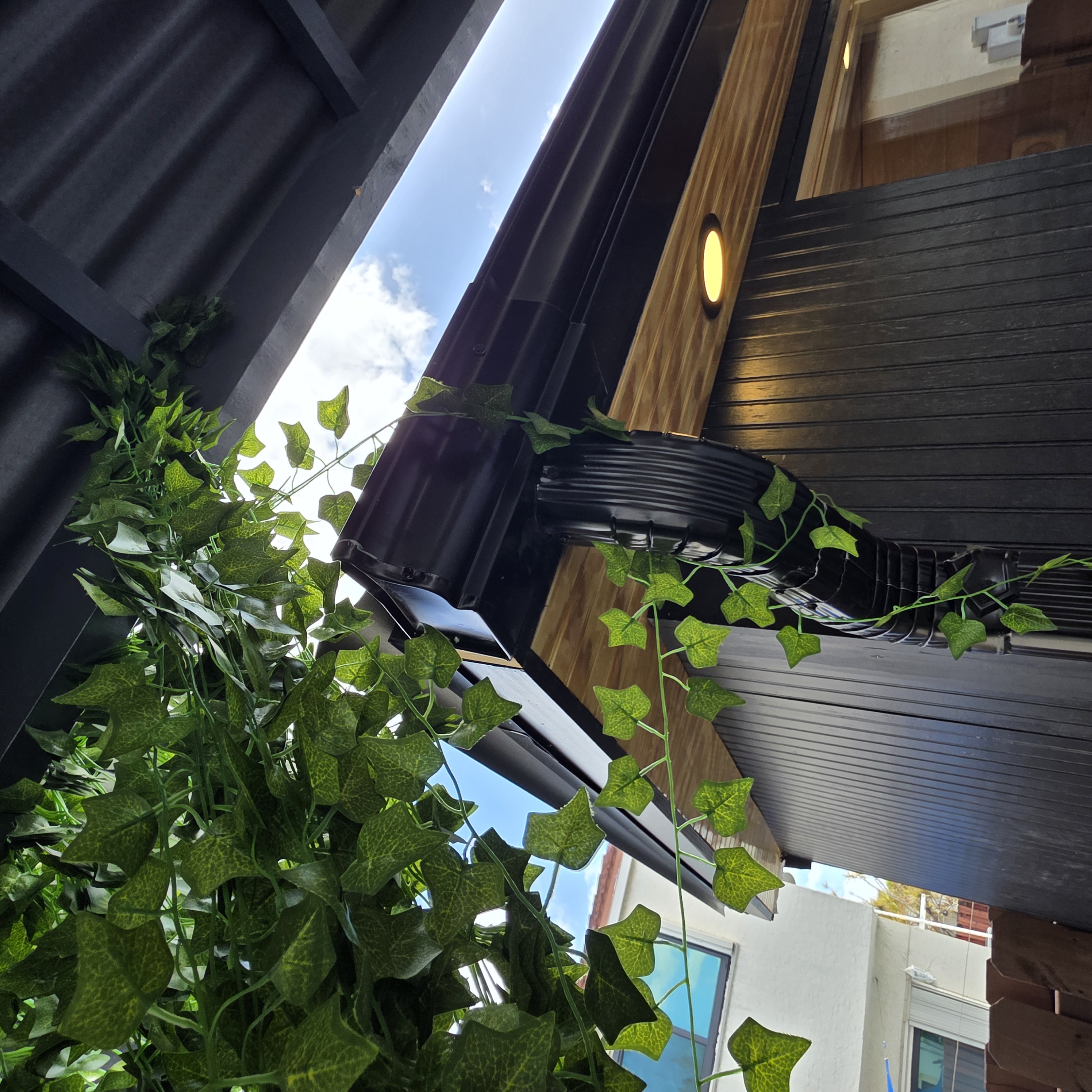 Sauna gutter all parts for a gutter